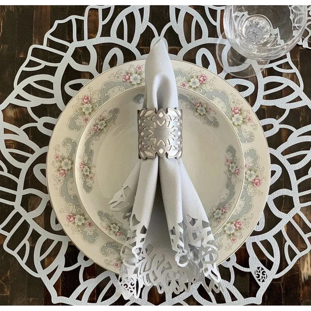 Mijal Gleiser Sea Flower Napkin Rings Silver-Grey NIB Designer Tableware